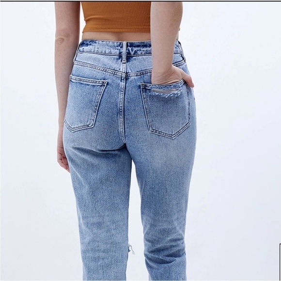 PacSun Light Blue Distressed High Rise Mom Jeans 26 - Picture 3 of 15